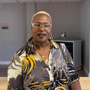 Meet your Posher, Sharon